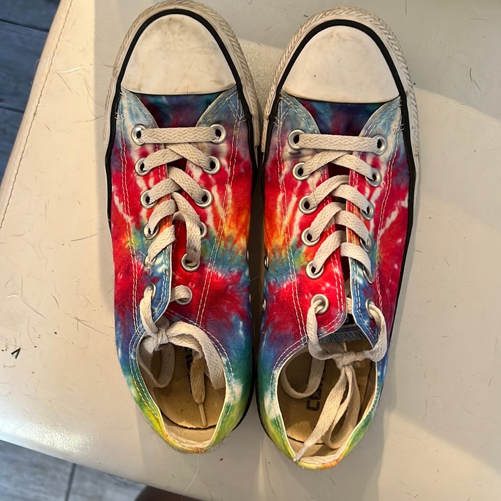 Primary color tie dye Converse All Stars